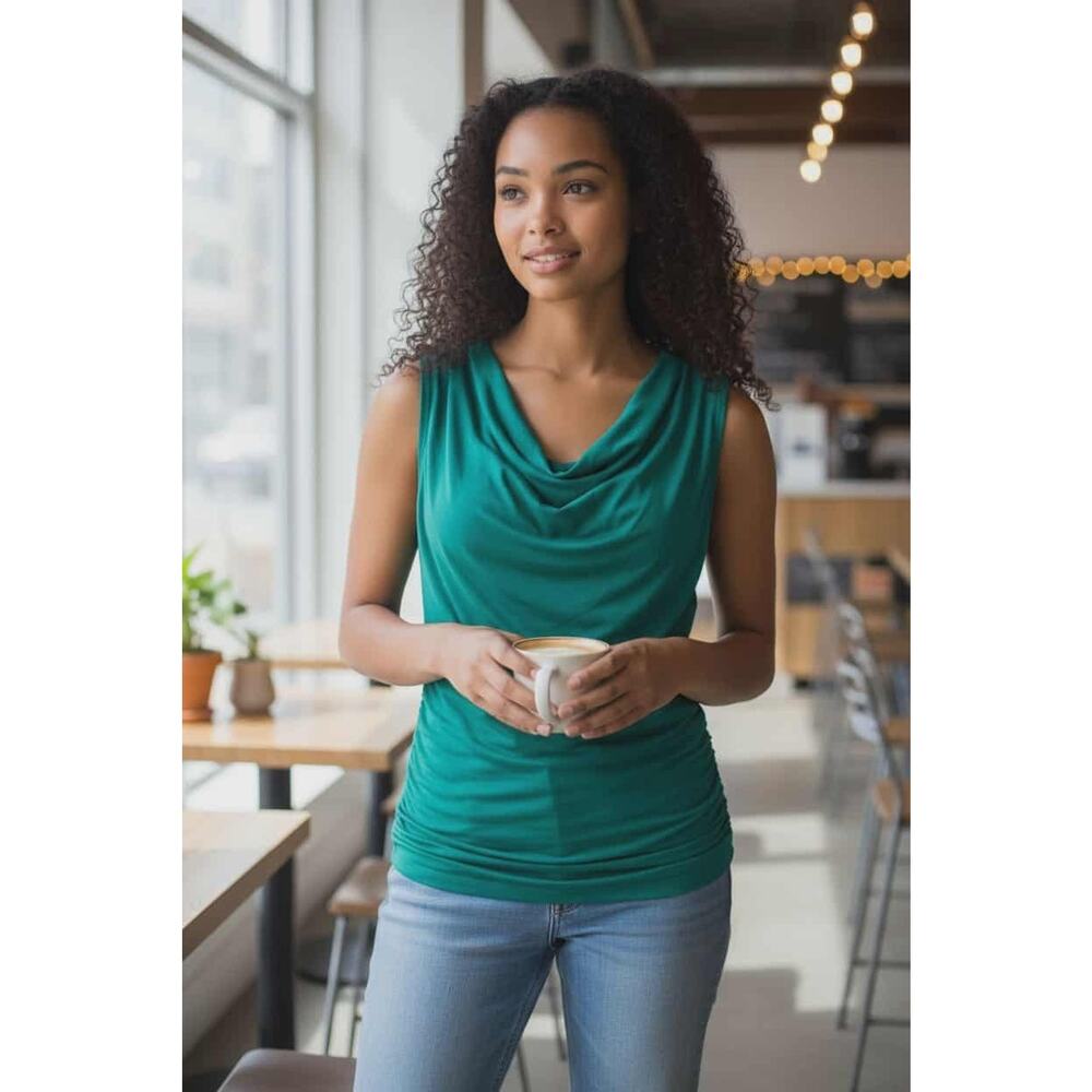 Maurice's Womens‎ Green Drapped Sleevless Blouse Size 0